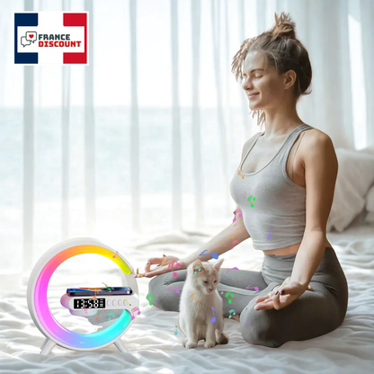 Station de Charge Sans Fil 15W — Enceinte Bluetooth, RGB & Réveil