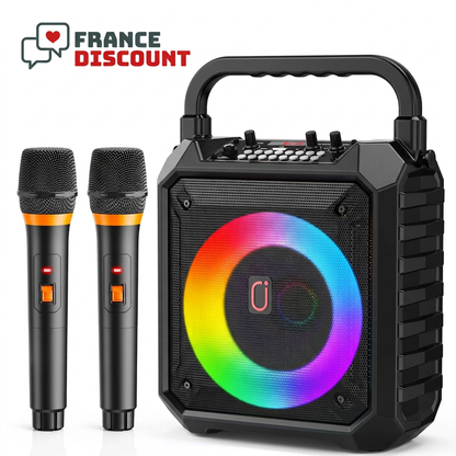 Enceinte et microphones sur fond blanc